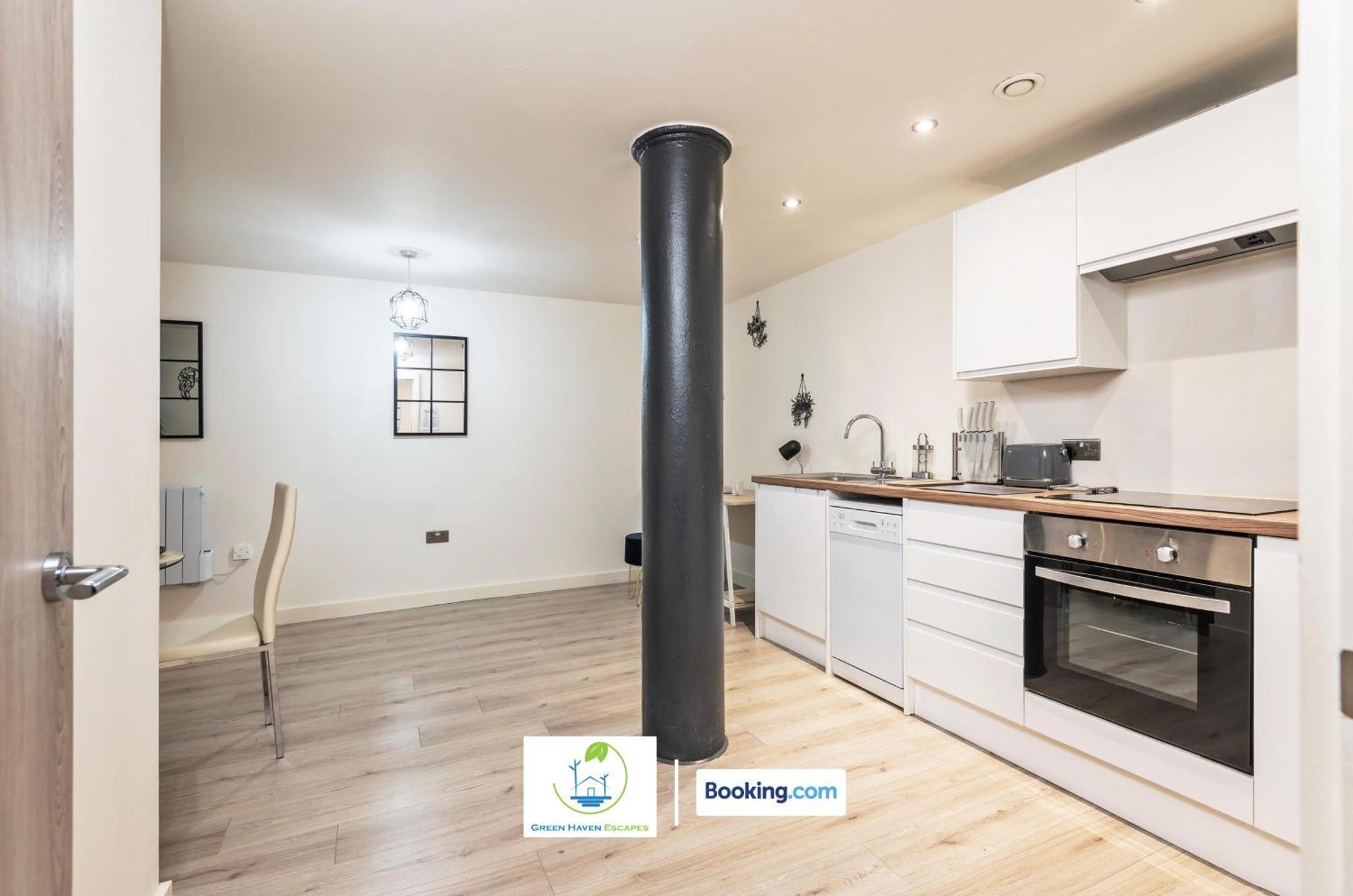 Spacious 1 Bedroom Apartment With 4K Cinema Experience By Green Haven Escapes In Bradford Bradford  Exterior foto