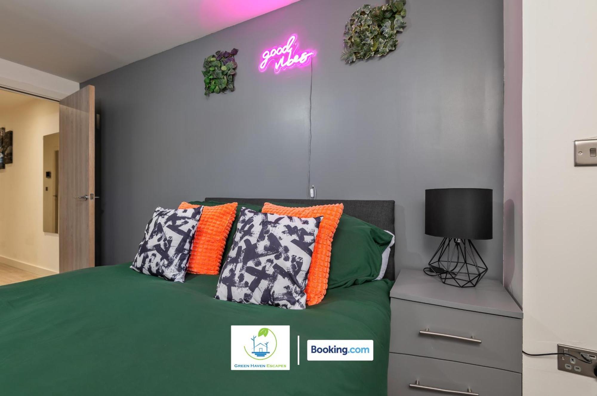 Spacious 1 Bedroom Apartment With 4K Cinema Experience By Green Haven Escapes In Bradford Bradford  Exterior foto